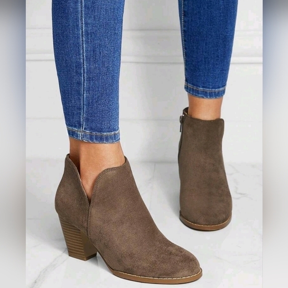 Faux Suede Zipper Side Chunky Heeled Booties - Picture 2 of 4